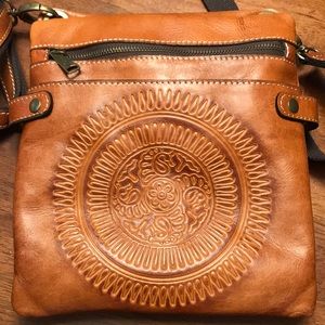 Patricia Nash Francesca Sling Distressed Brown